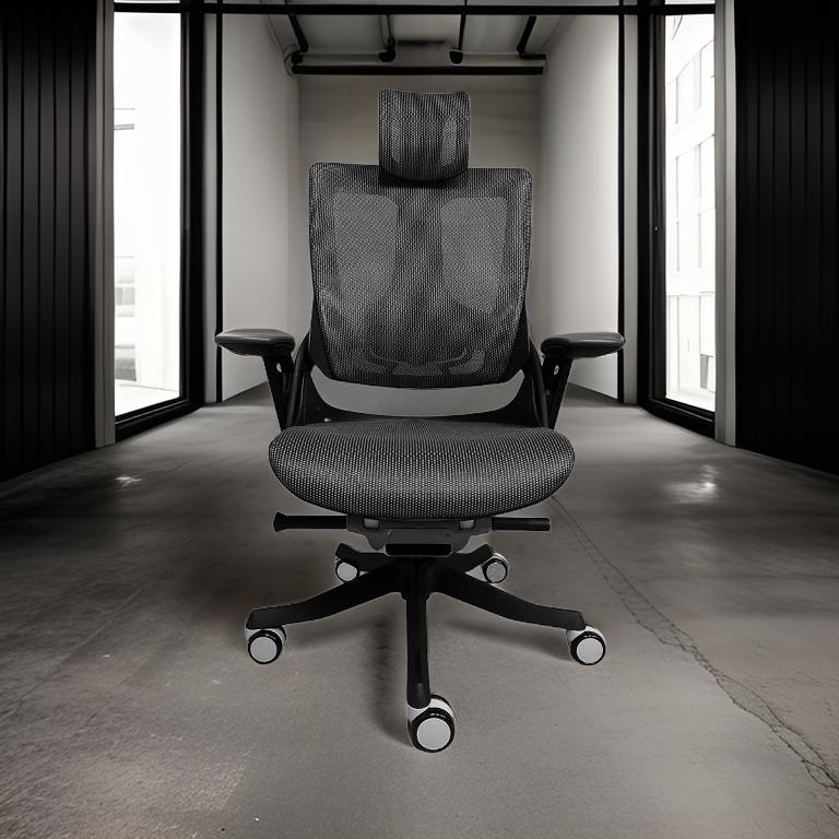 KARDASHIAN CON CABECERA NEGRO