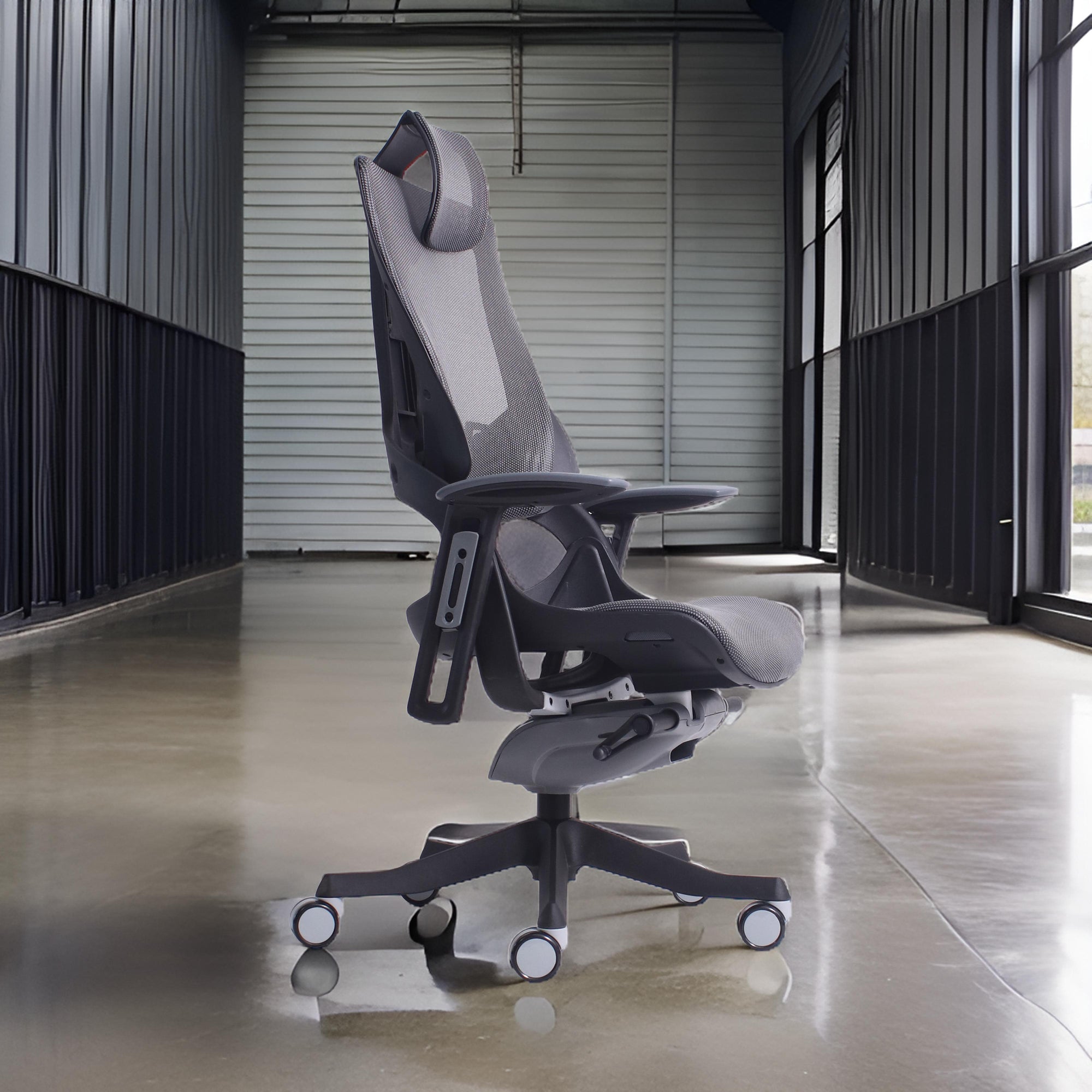 KARDASHIAN CON CABECERA NEGRO