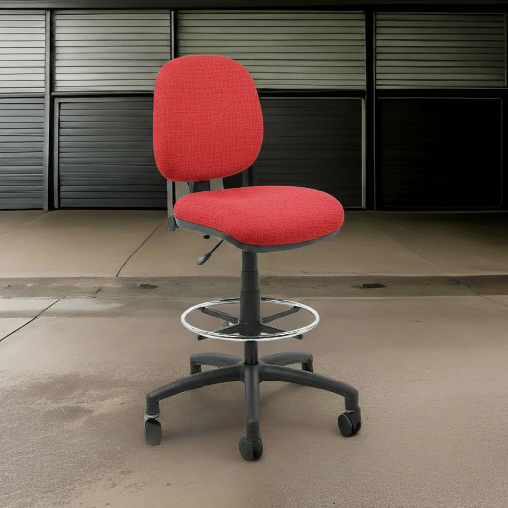 Silla Hood Medio Cashier Cromado - Tela Rojo Frente